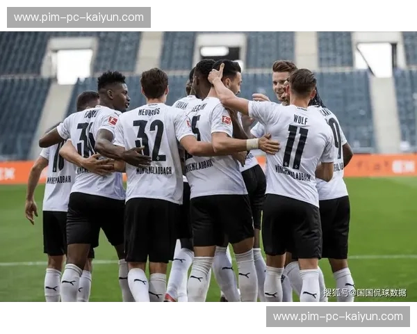 绿野上的两王之争:慕尼黑的统治与门兴的挑战 绿野上的两王之争:慕尼黑的统治与门兴的挑战